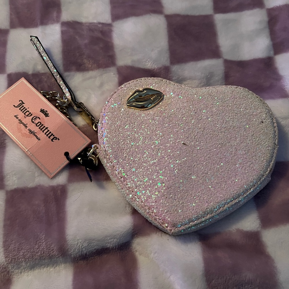 NWT Juicy Couture Glittery  Heart Wristlet